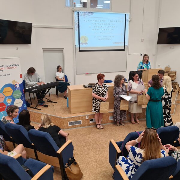 Slávnostné odovzdávanie osvedčenia o absolvovaní mentoringu v šk. roku 2024/2025 alebo "Ako môžeme sieťovať a rozvíjať vzťahy medzi učiteľmi"